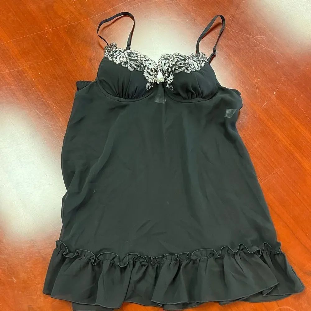 Linea Donatello Black Sequin Underwire Chemise Slip sz M EUC